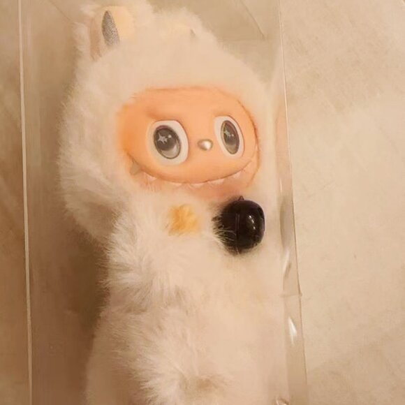 Adorable Winged Angel Labubu Charm - Picture 3 of 8